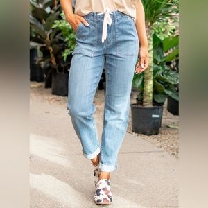Judy Blue Clearwater Jogger High Rise Jeans
